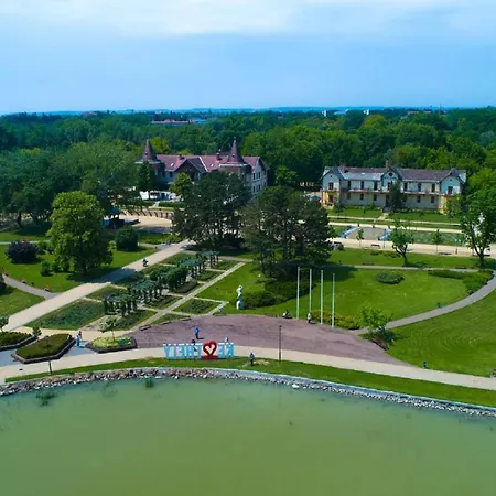 In Keszthely/balaton 19004